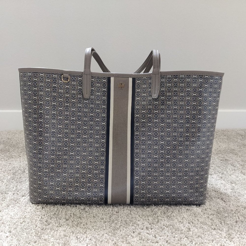 Tory Burch Gemini Link Tote in French Grey